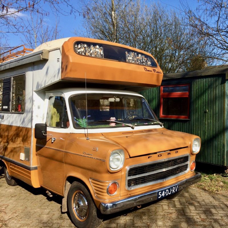 Tralaluna oldtimer campers - camperverhuur | Bijzonderecamping.nl